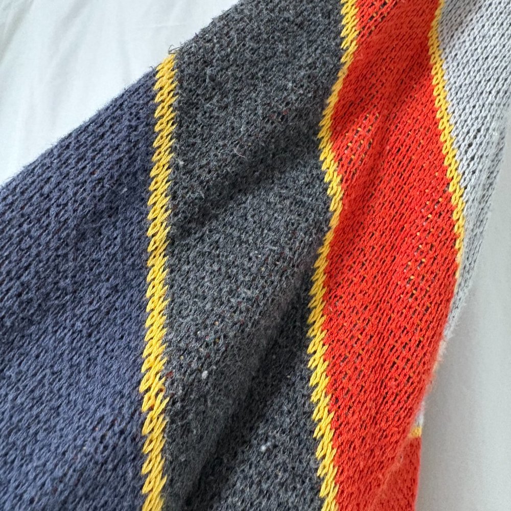 Abstract Pattern Sweater - Picture 3 of 5